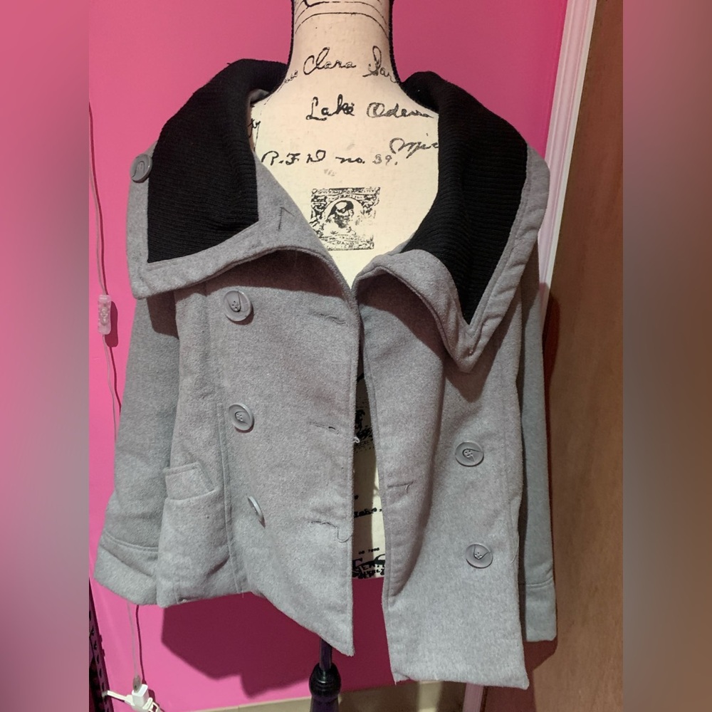 Juniors Dollhouse gray pea coat size L - Picture 2 of 7